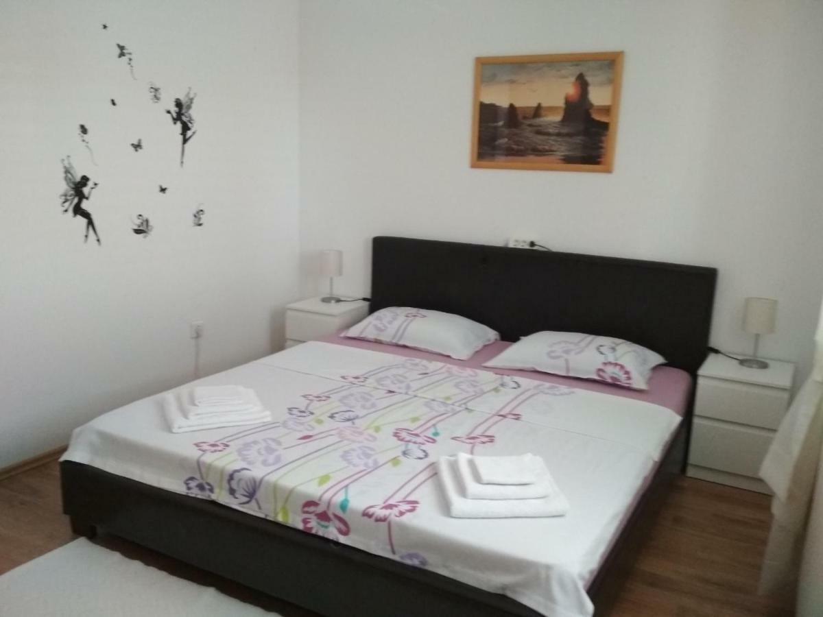 Apartman Felice Kraljevica Exteriör bild